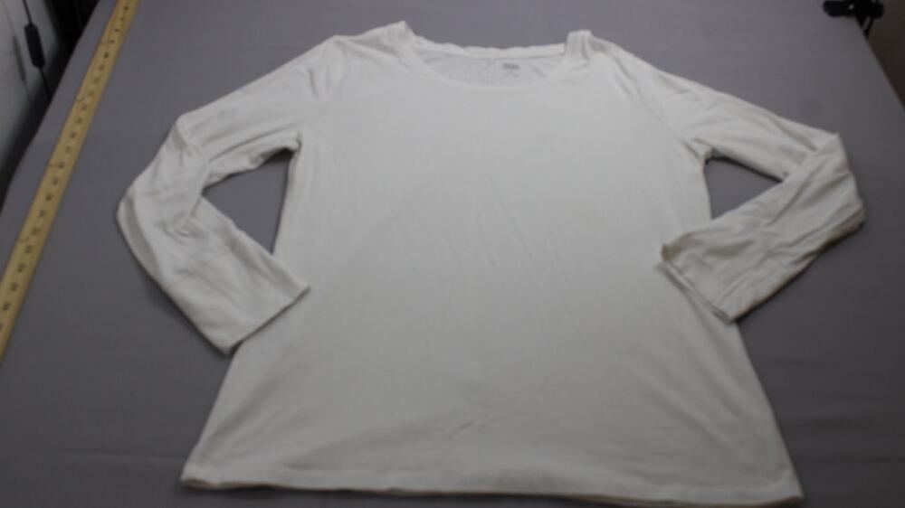 A.n.a New Approach T-Shirt Womens L White Scoop Neck Long Sleeve Stretch Tagless